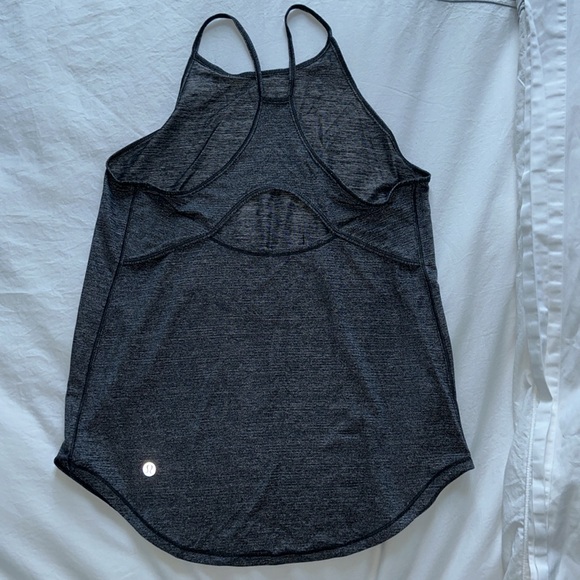 Lululemon workout tank top - Picture 2 of 3